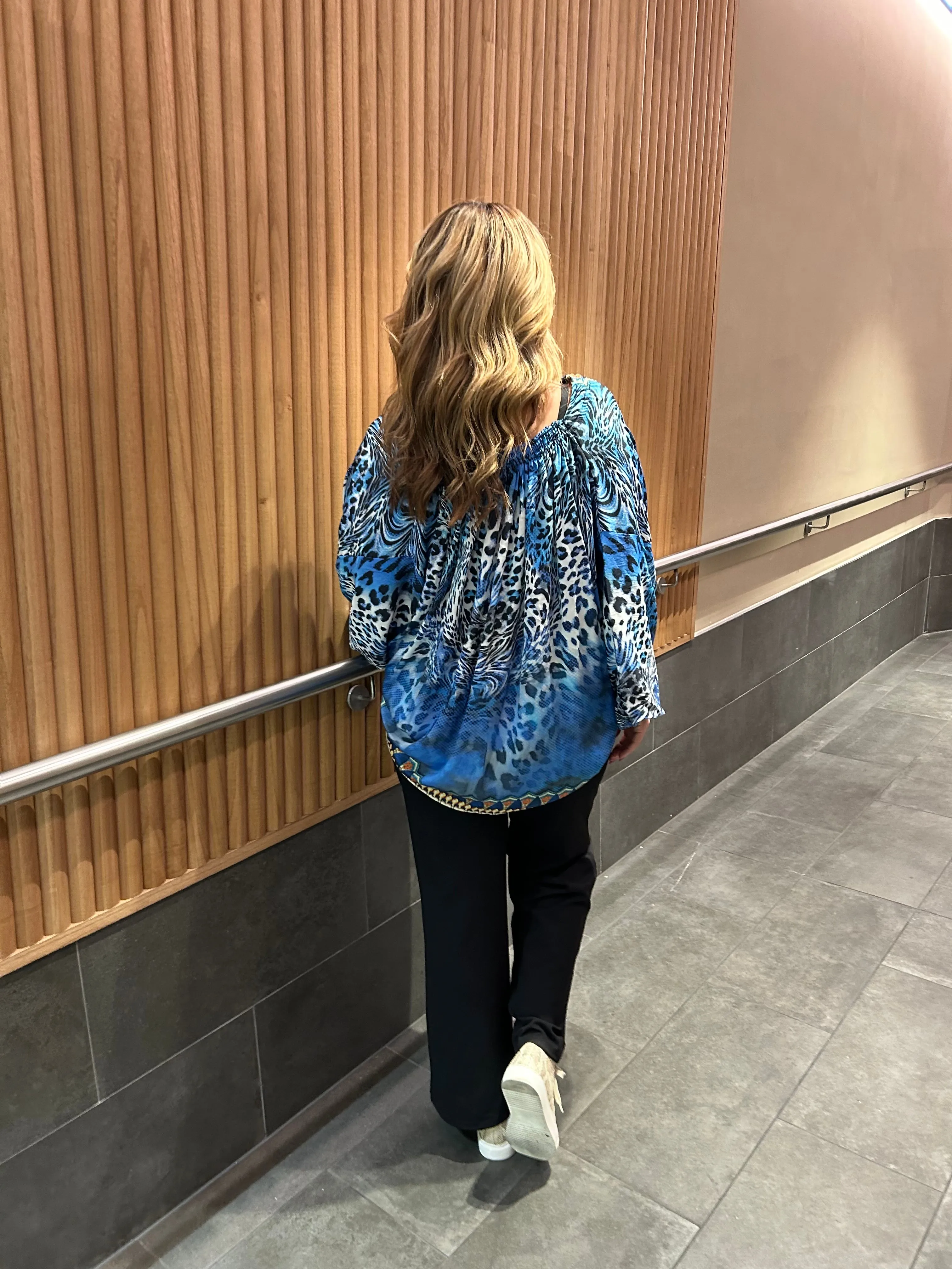 Gypsy top blue leopard