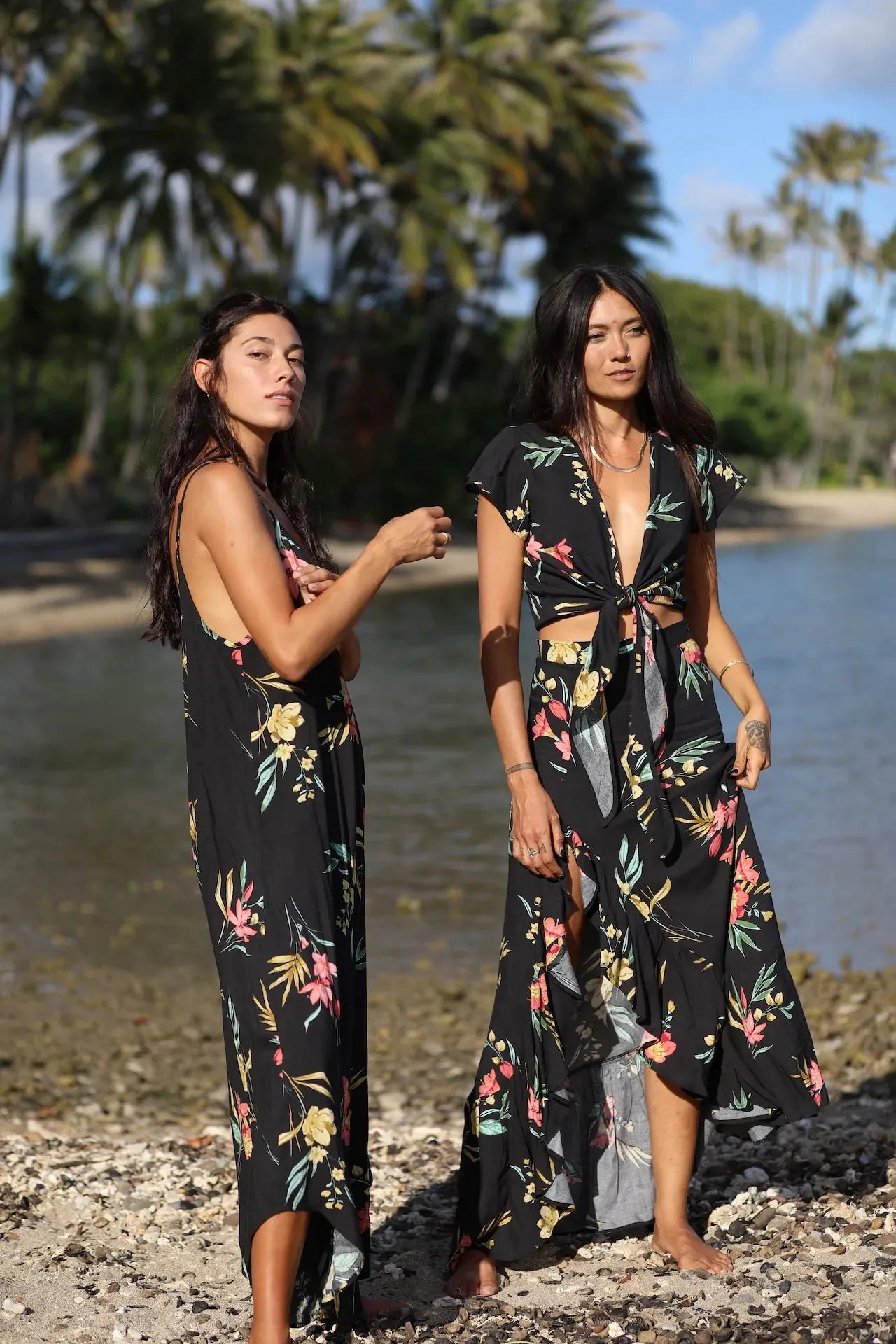 Ka'anapali Knot Top